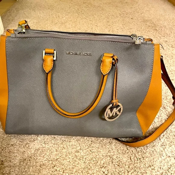 Michael Kors, Taupe with tan trim, Purse - Picture 2 of 8